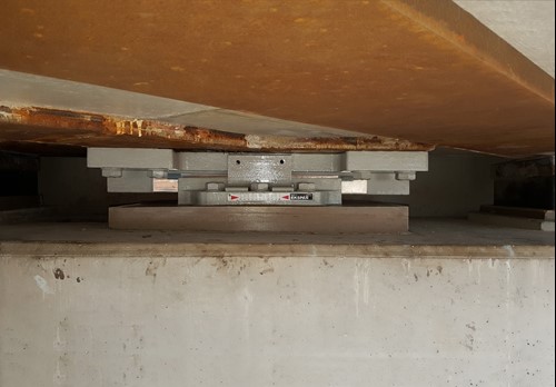 Rail Bridges Bearings